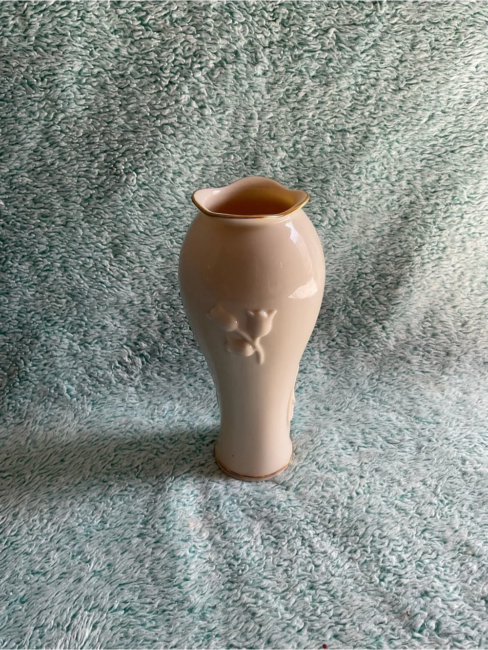 LENOX Lily Of The Valley Bud Vase Embossed With Gold Trim Ivory 5.25